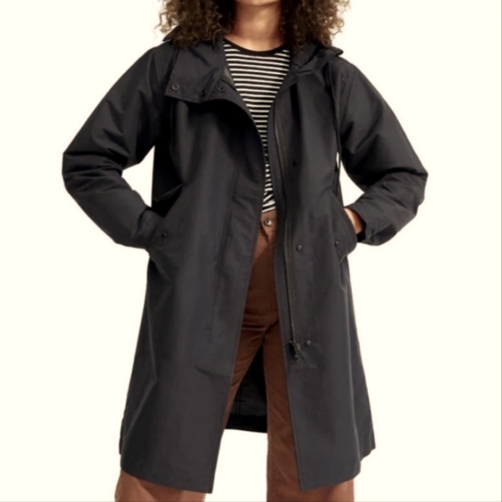 Everlane the City Anorak Black Hooded Rain Coat Size M